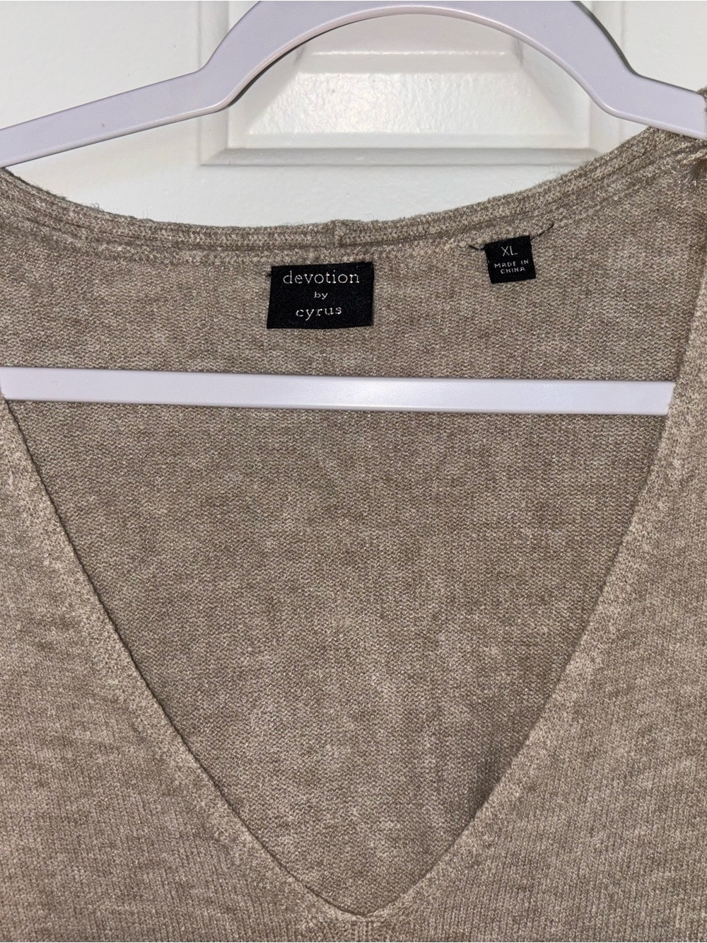 Women's V-Neck Sweater in Taupe